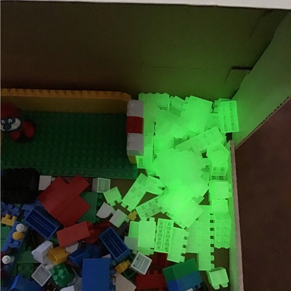 VINTAGE PAPA SMURF’S LABORATORY 1982 LOC BLOCS GLOW IN THE DARK BRICKS EXTRAS! - Picture 10 of 12